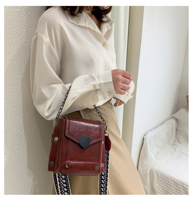 Women's Small Bag Trendy Versatile Textured Crossbody Bag with Wide Shoulder Strap and Fashionable Single Shoulder Small Square Bag