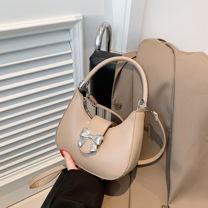 Women’s Bow-Adorned Chain Shoulder Bag - Crossbody Purse with Detachable Strap